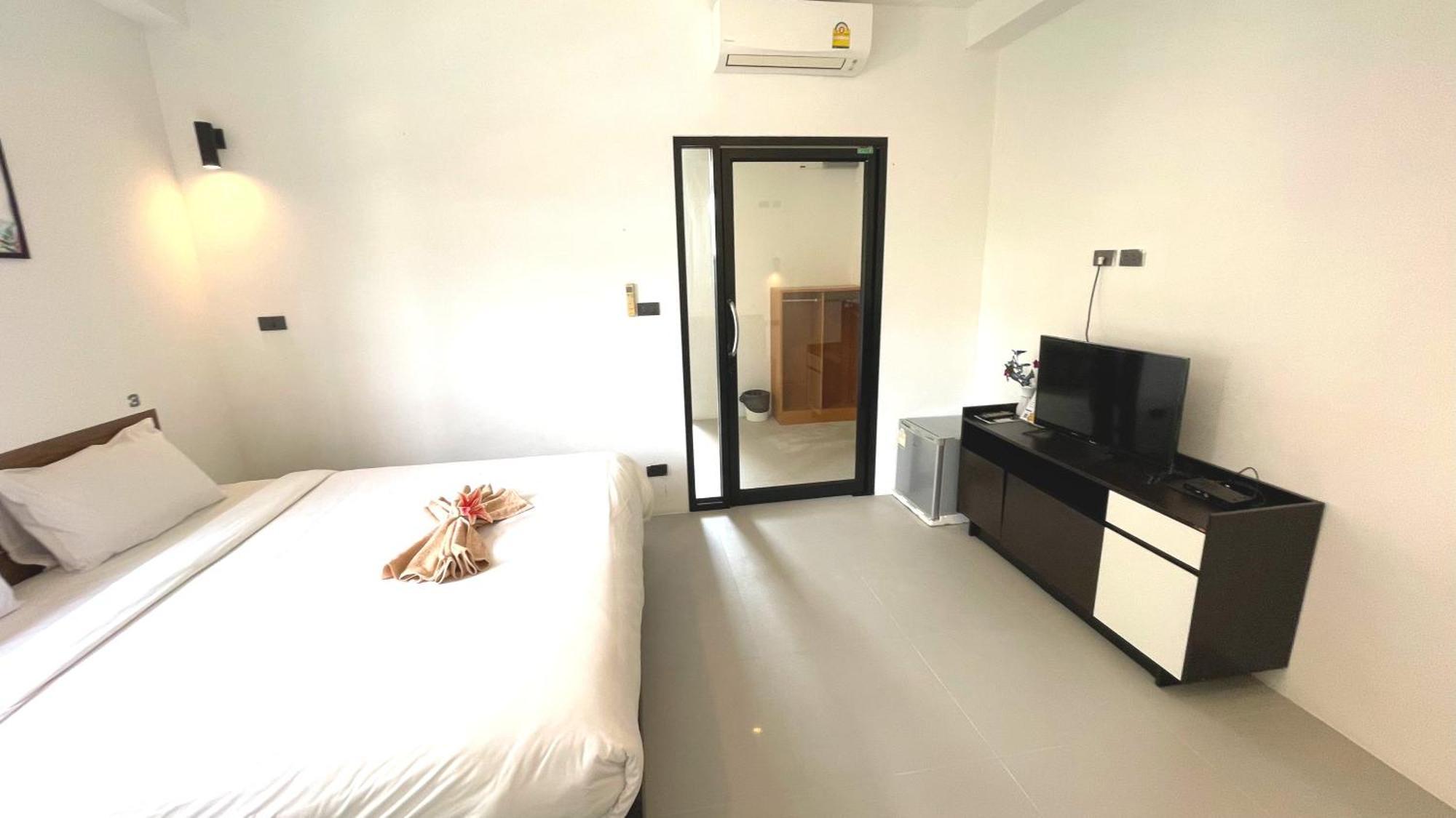 Rockstar Beach Apartments Bangrak Kültér fotó